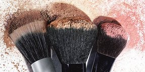 Cleaning Make-up brushes